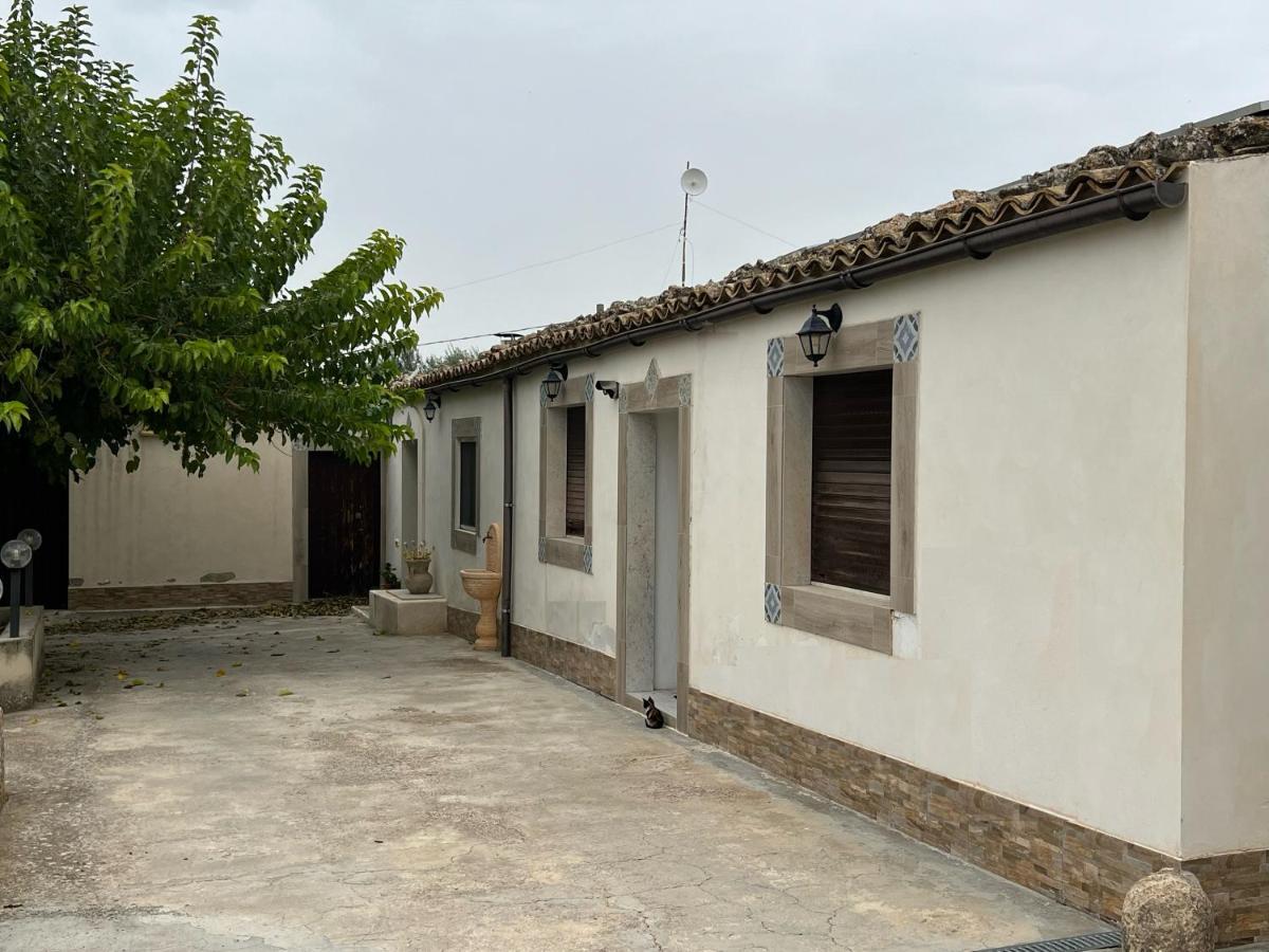 Casa Di Mirto Chiaramonte Gulfi Exterior foto